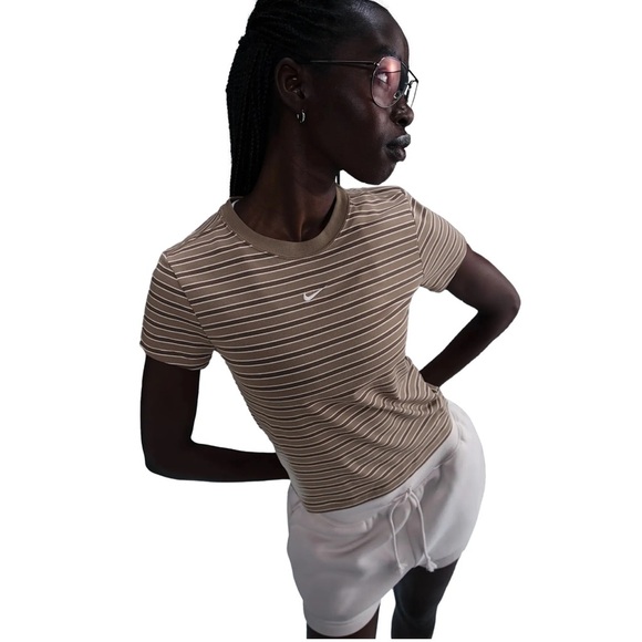 Nike Sportswear Chill Knit Slim Striped Tee XL - Picture 1 of 14